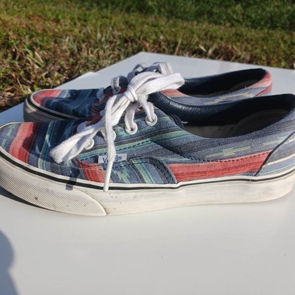 Vans Size 6 Red Blue Mix Kid's Sneaker Shoes - Picture 3 of 9